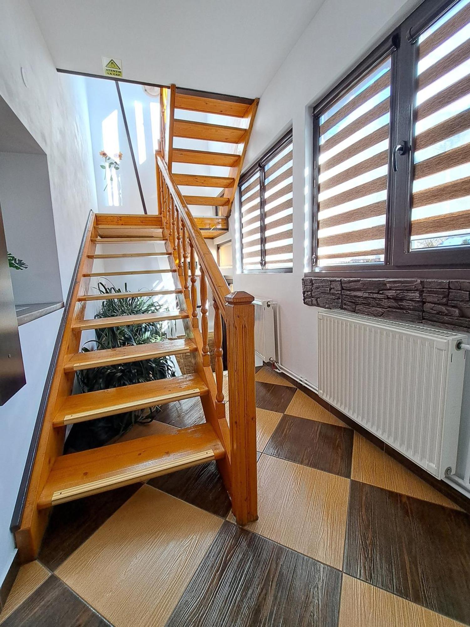 Shelby Accommodation -Adult Only- Sinaia Exterior foto