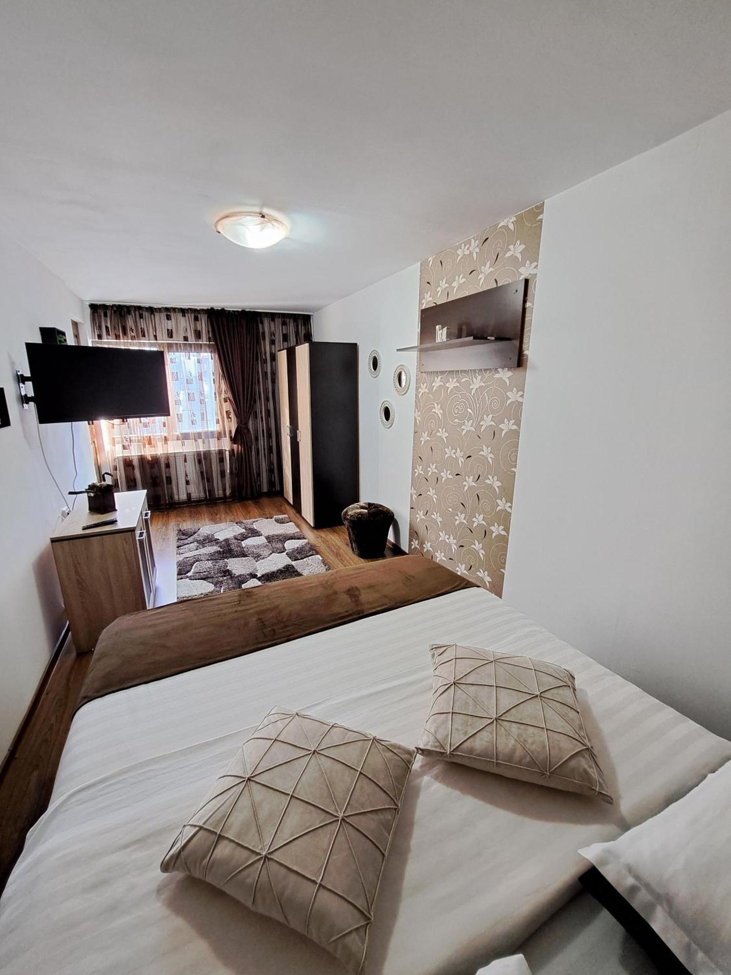 Shelby Accommodation -Adult Only- Sinaia Exterior foto