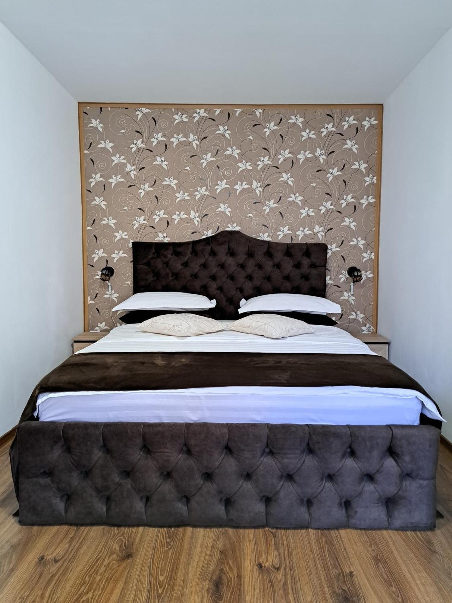 Shelby Accommodation -Adult Only- Sinaia Exterior foto