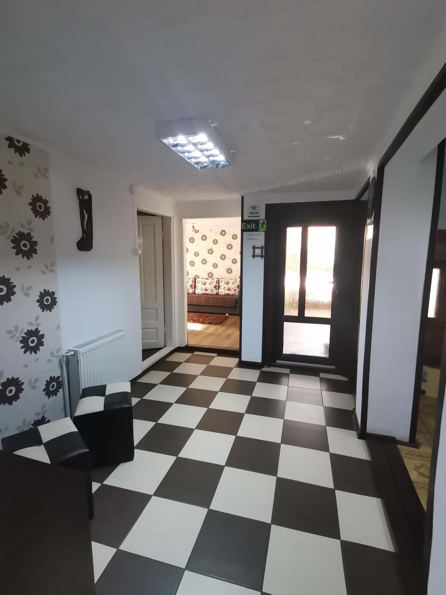 Shelby Accommodation -Adult Only- Sinaia Quarto foto