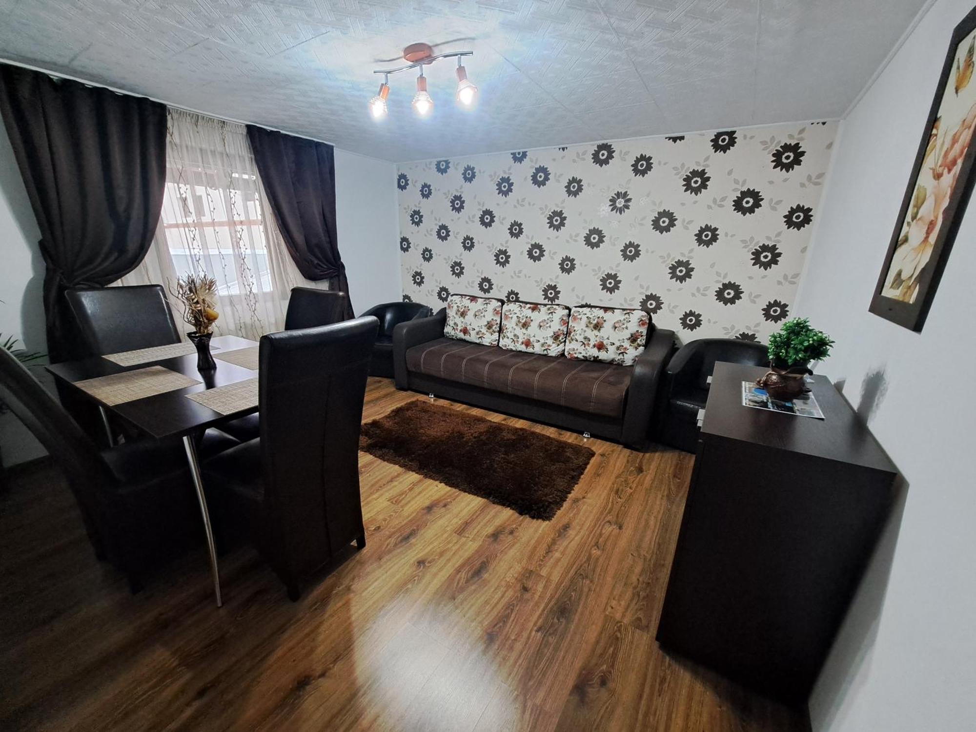 Shelby Accommodation -Adult Only- Sinaia Exterior foto